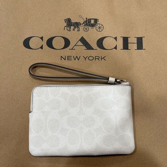 NWT COACH leather corner zip wristlet signature canvas wallet - Picture 2 of 11